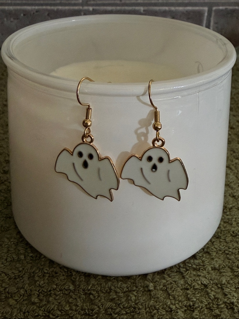 3/$30 Kawaii White Ghost Dangle Earrings Gold Tone